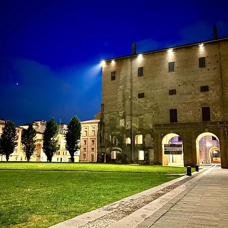 Pilotta'S Balcony Apartment Parma Exterior photo