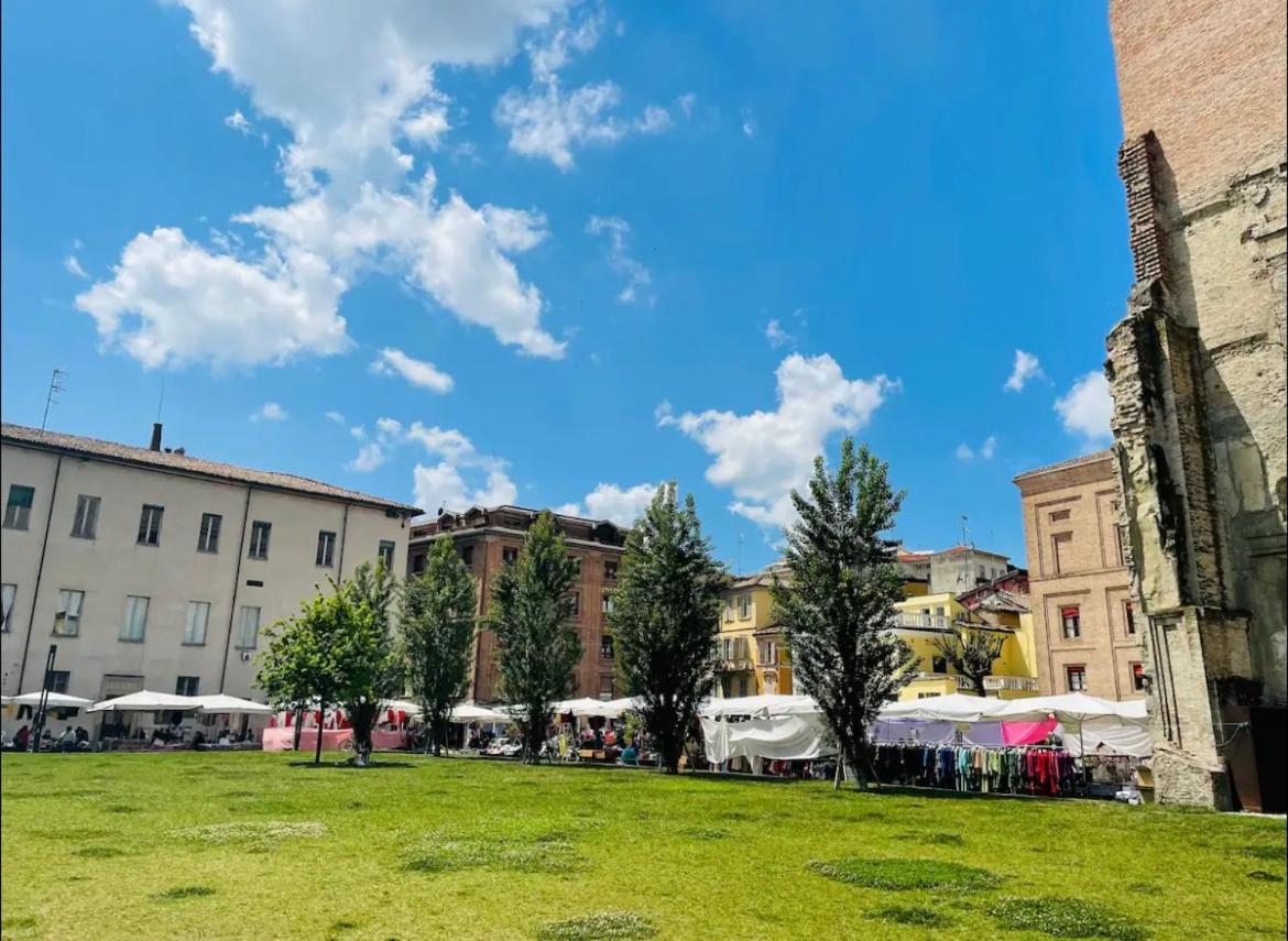 Pilotta'S Balcony Apartment Parma Exterior photo